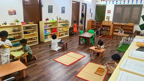 Outdoor learning and movement at school