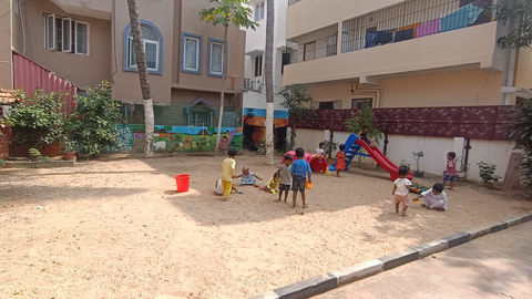 Children during a calm Montessori work cycle